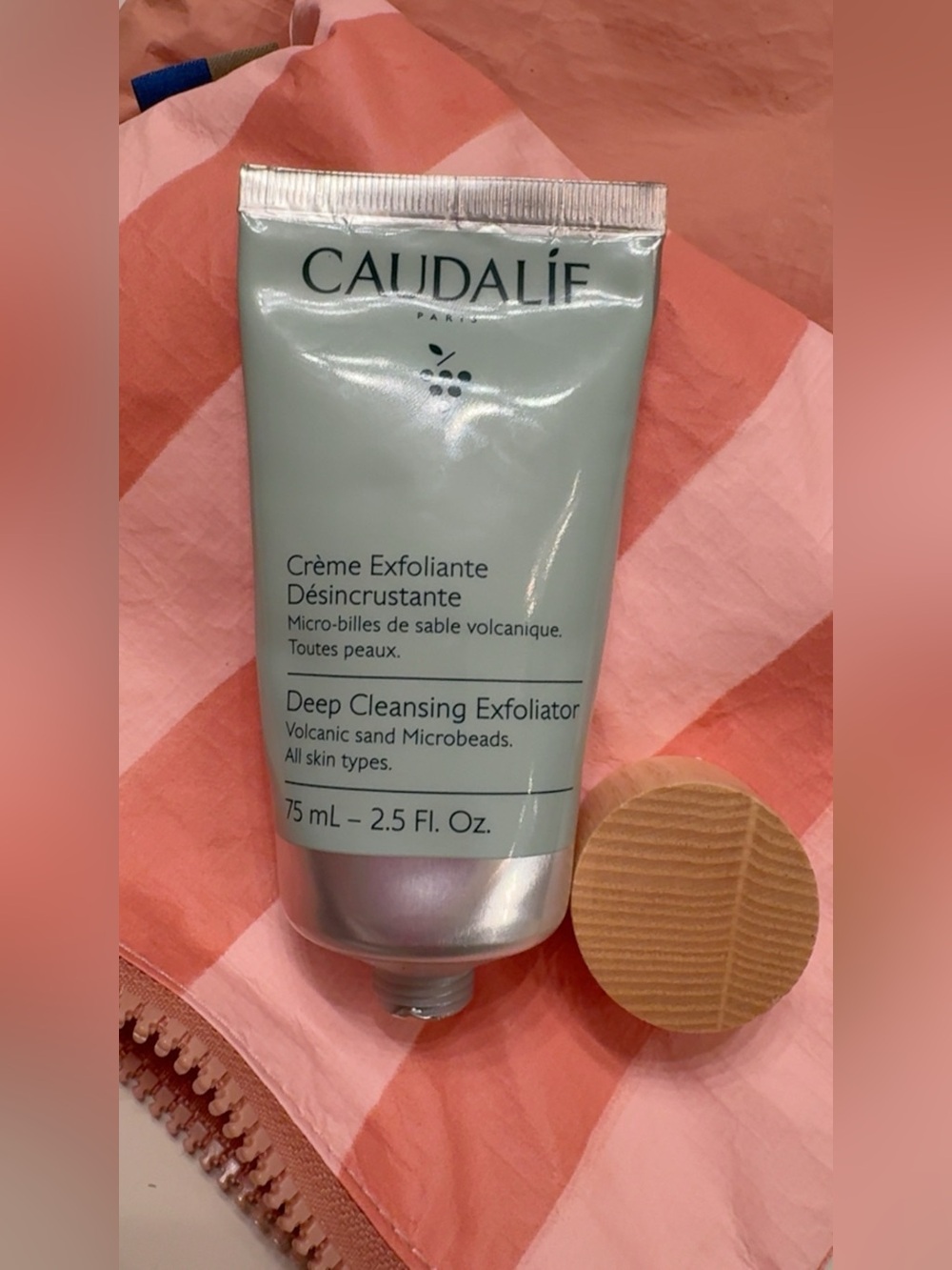 Caudalie Deep Cleansing Exfoliator - - Picture 4 of 5